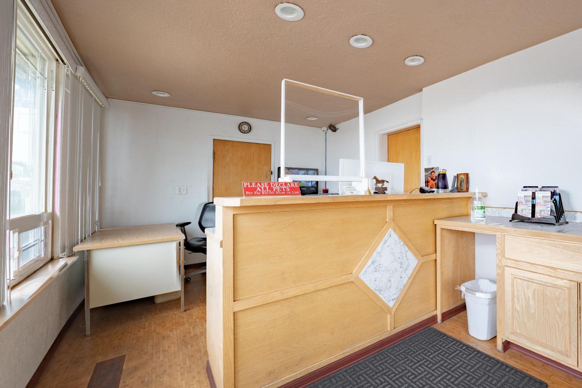 Budget By Oyo Hotel 2*